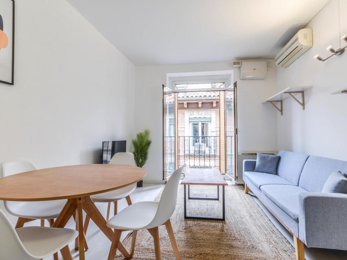 Apartamento Cava Baja Alquiler Temporal Мадрид Екстериор снимка